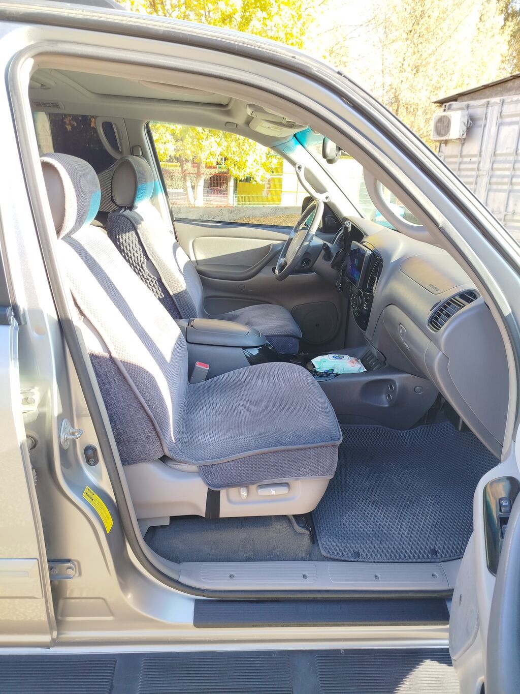 Toyota Sequoia: 2005 г., 4.7 л, Автомат, Бензин, Внедорожник: фото 7