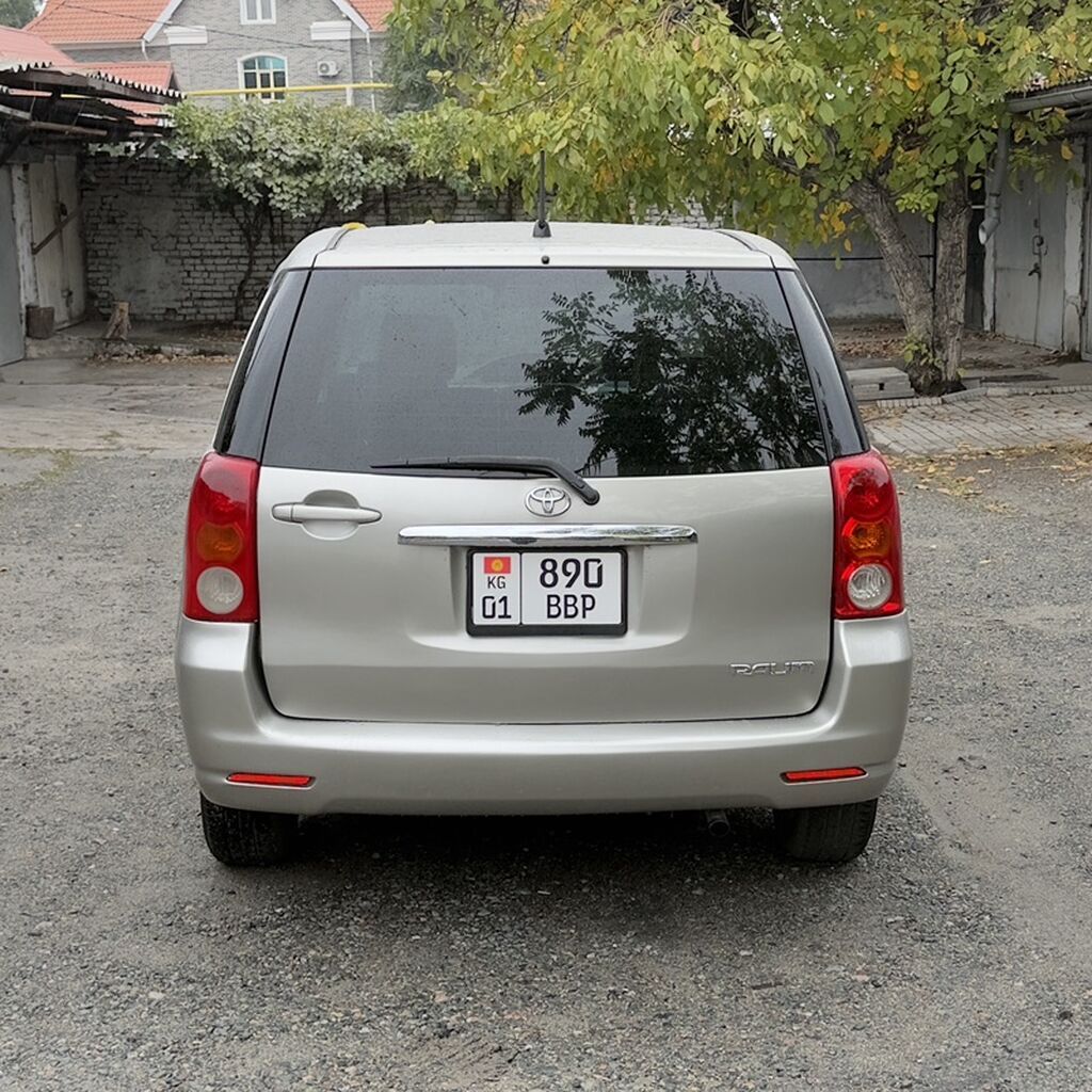 Toyota Raum: 2003 г., 1.5 л, Автомат, Бензин, Минивэн: фото 4