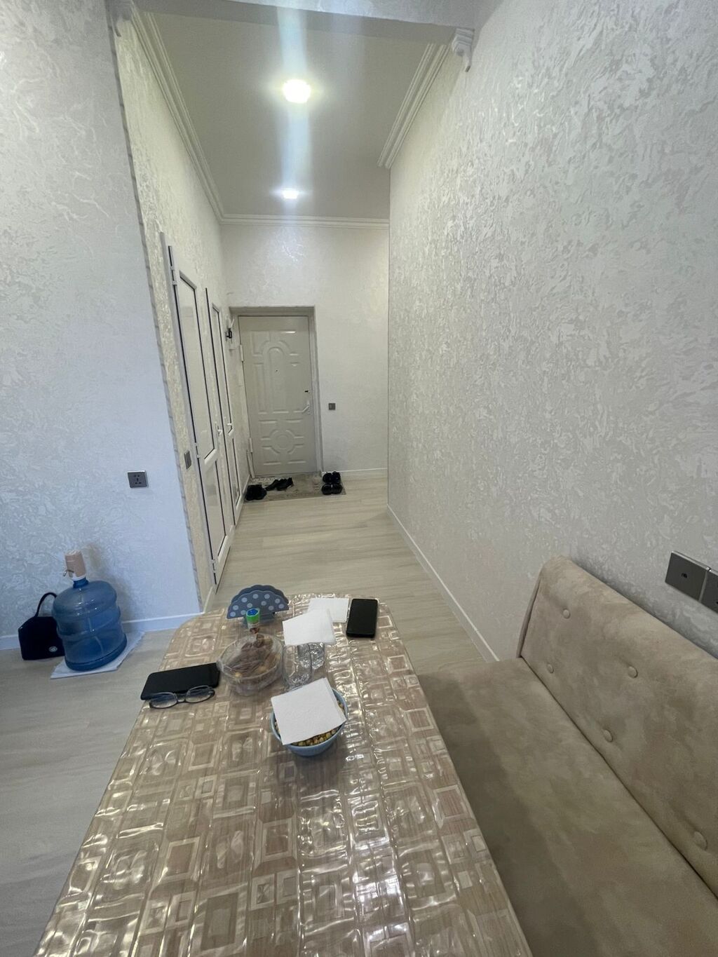 Sumqayıt, 3 otaqlı, Köhnə tikili, 65 kv. m