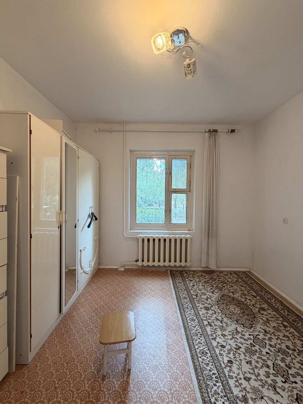 4 комнаты, 86 м², 12 мкр 106 серия, 1 этаж, Старый ремонт: фото 4