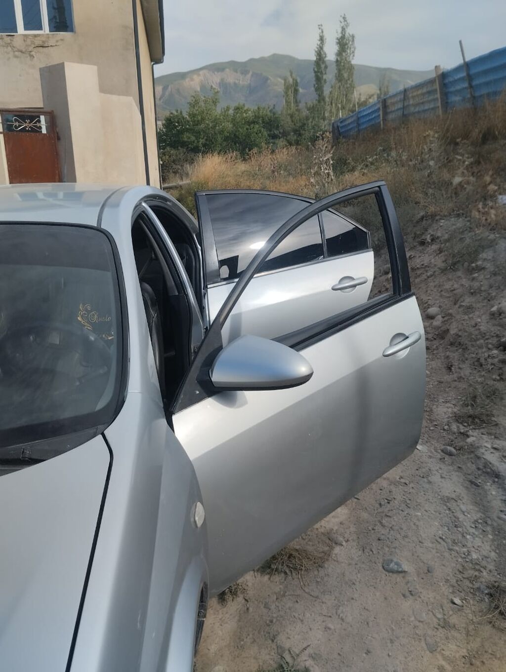 Nissan Primera: 2004 г., 1.8 л, Автомат, Бензин, Седан: фото 2