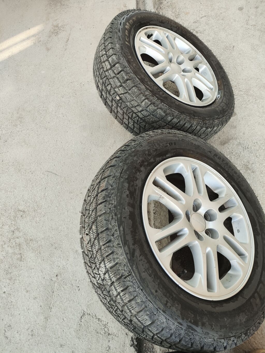 Комплект из 4 зимних колес в сборе: шины 215/65 R16 на литых дисках: фото 3