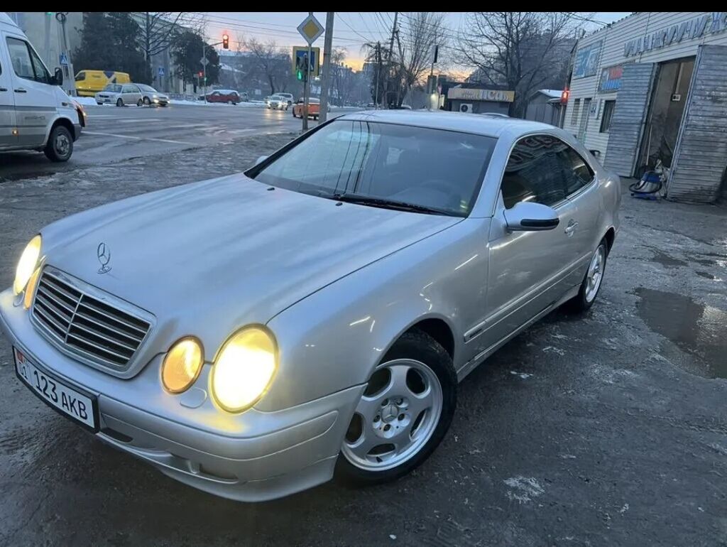 Mercedes-Benz CLK-Class: 2000 г., Автомат, Купе: фото 1