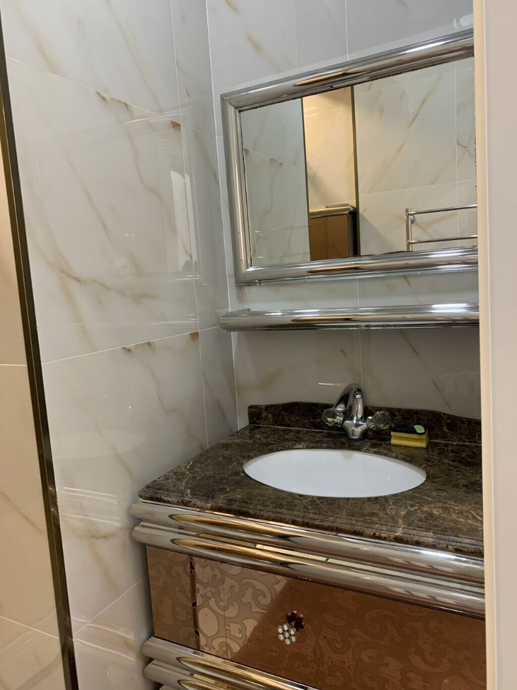 3 комнаты, 110 м², Элитка, 5 этаж, Евроремонт — фото 7