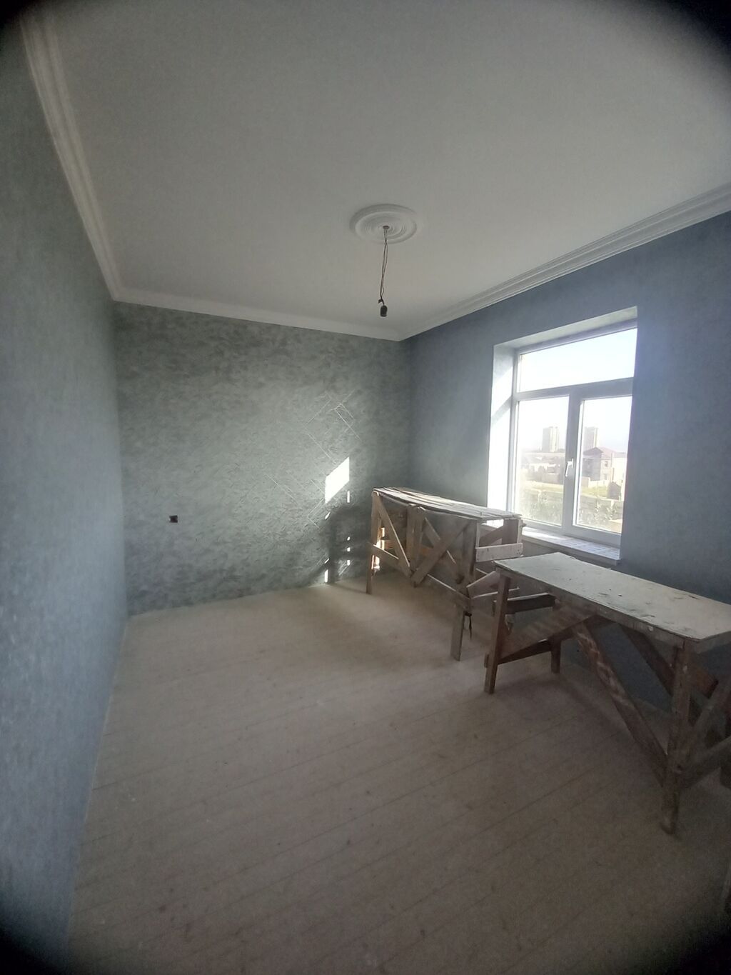 3 otaqlı, 100 kv. m, Yeni təmirli