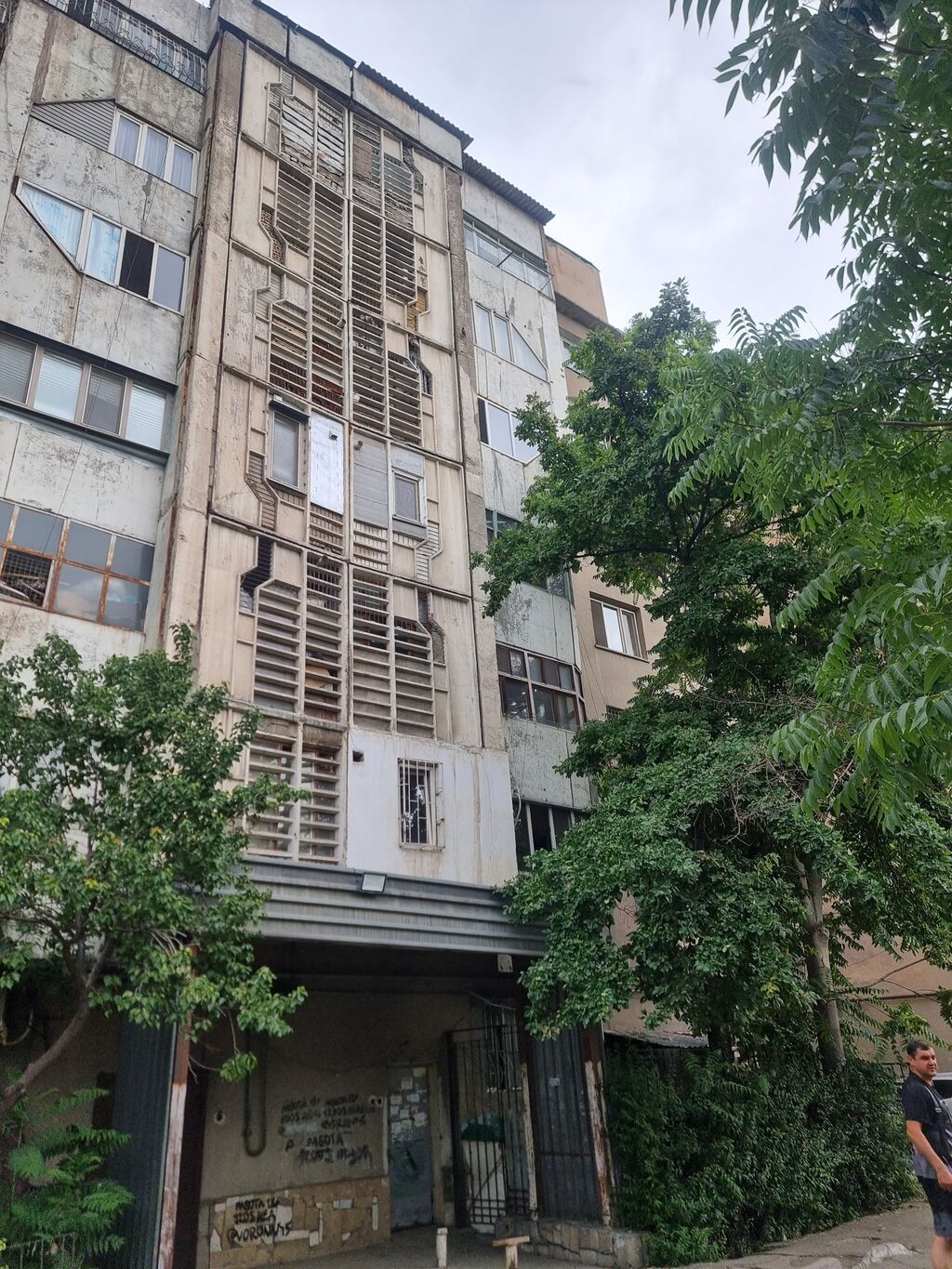 3 комнаты, 85 м², Ошский рынок / базар Индивидуалка, 7 этаж, Требуется ремонт: фото 2