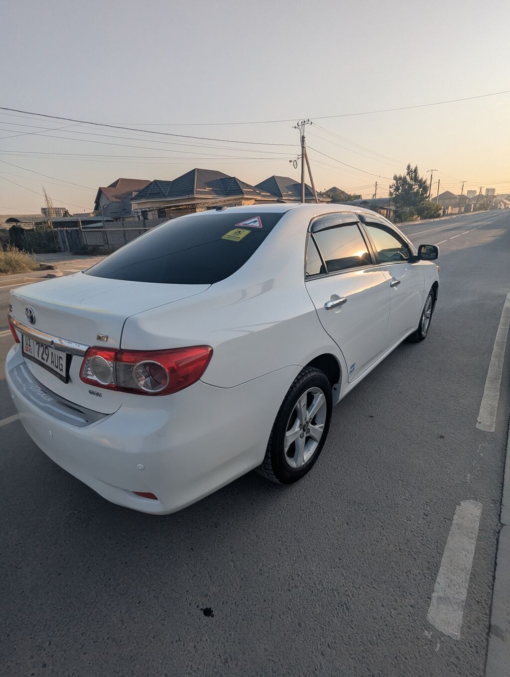 Продам Toyota Corolla, 2010 г., 1.8 л, автомат: фото 2