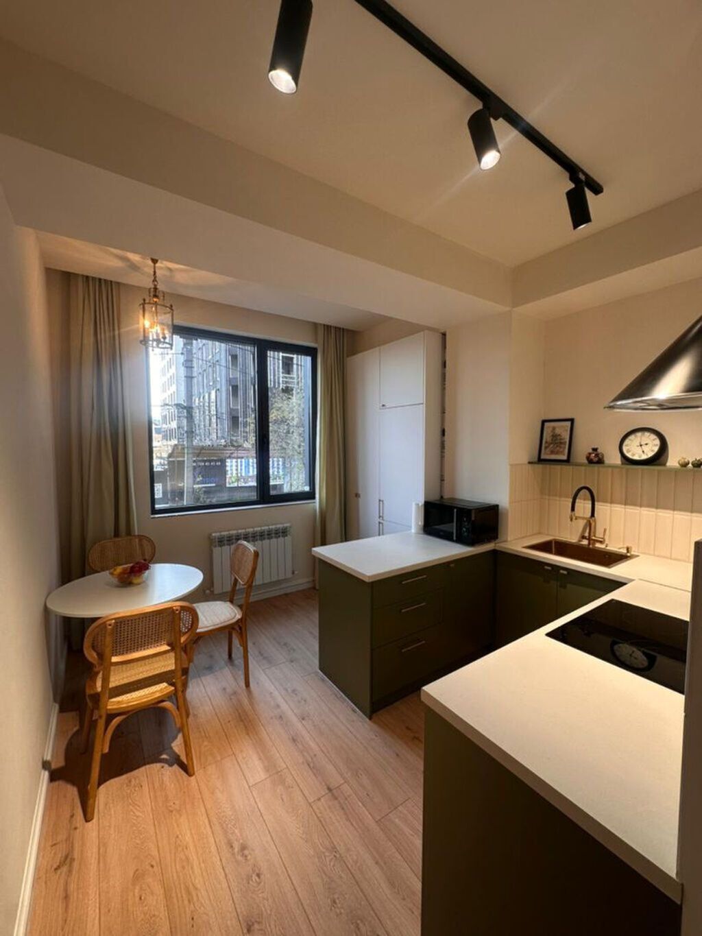 2 комнаты, 65 м², Элитка, 2 этаж, Дизайнерский ремонт: фото 5