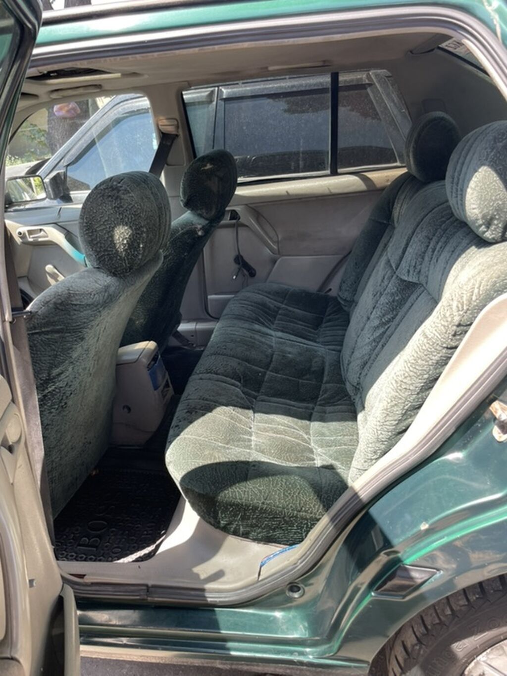 Volkswagen Vento: 1997 г., 1.8 л, Механика, Бензин, Седан: фото 5