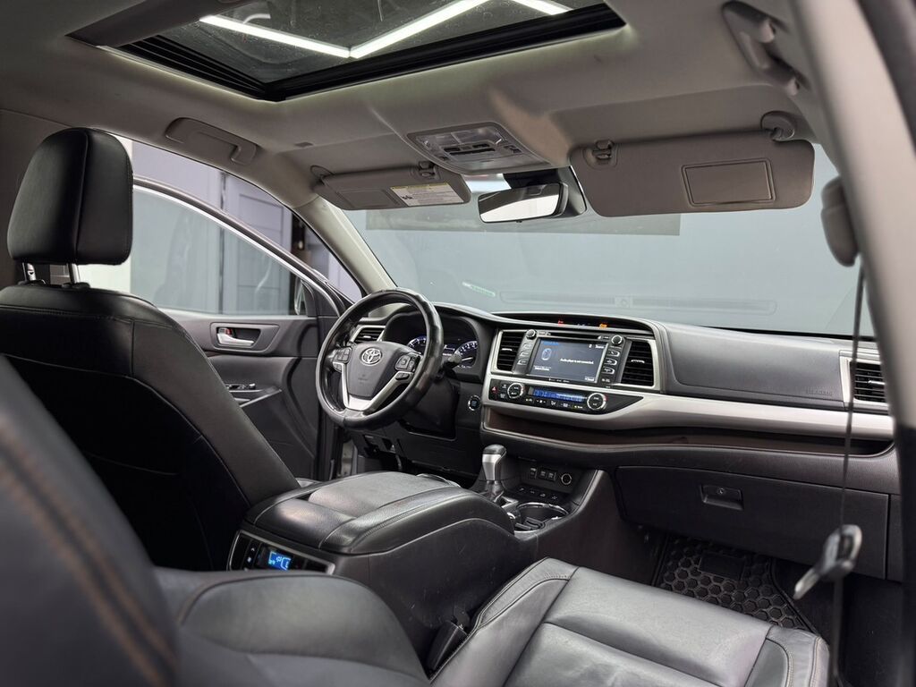 Toyota Highlander: 2019 г., 3.5 л, Автомат, Бензин, Кроссовер — фото 5