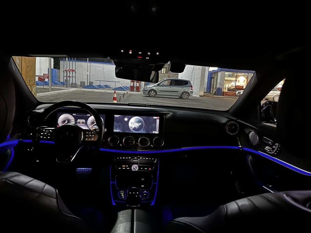 Mercedes-Benz E-Class: 2018 г., 3.5 л, Автомат, Бензин, Седан: фото 4