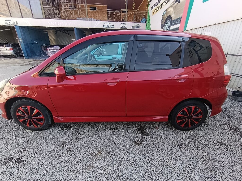 Honda Fit: 2003 г., 1.3 л, Автомат, Бензин, Хэтчбэк: фото 4