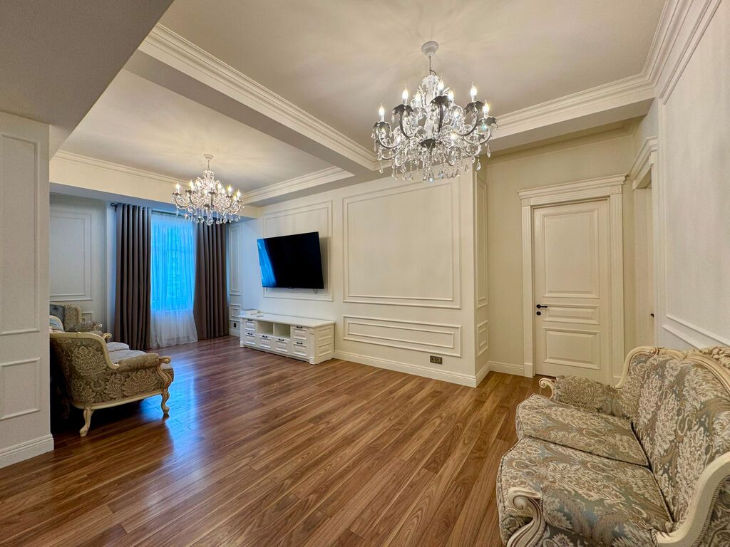 3 комнаты, 100 м², Ала-Арча ТРЦ Элитка, 6 этаж, Дизайнерский ремонт: фото 2