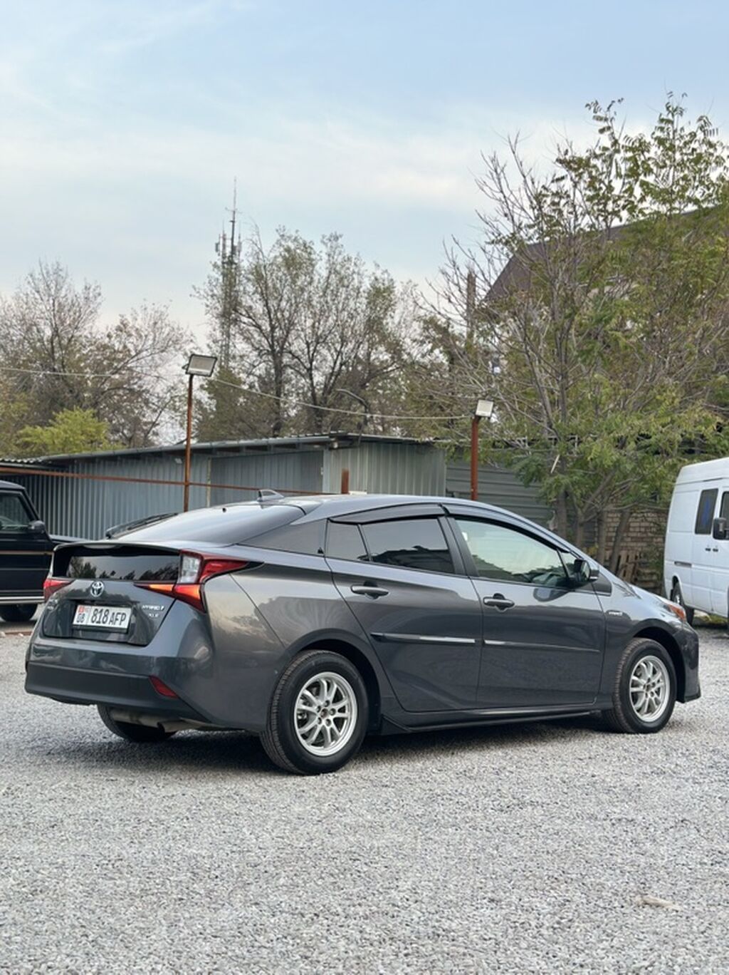 Toyota Prius: 2021 г., 1.8 л, Автомат, Гибрид, Лифтбек: фото 4