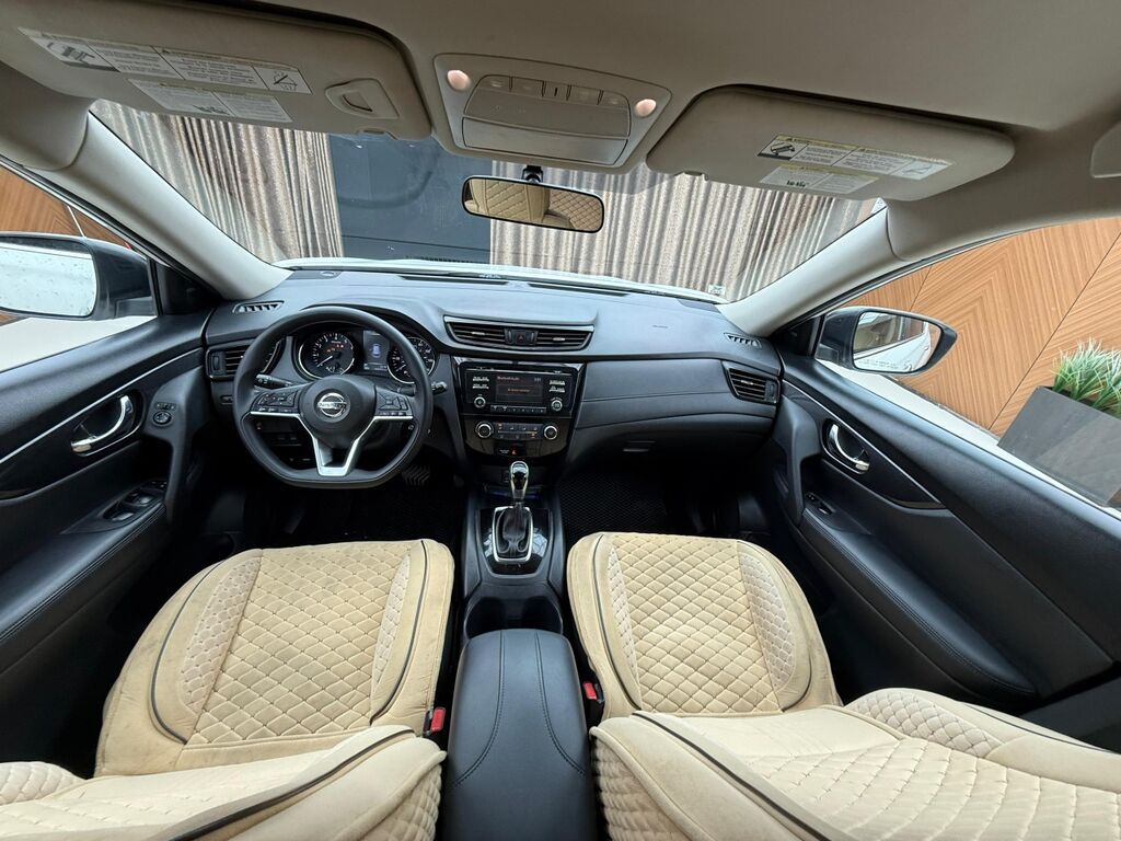 Nissan Rogue: 2017 г., 2.5 л, Вариатор, Бензин, Кроссовер: фото 4
