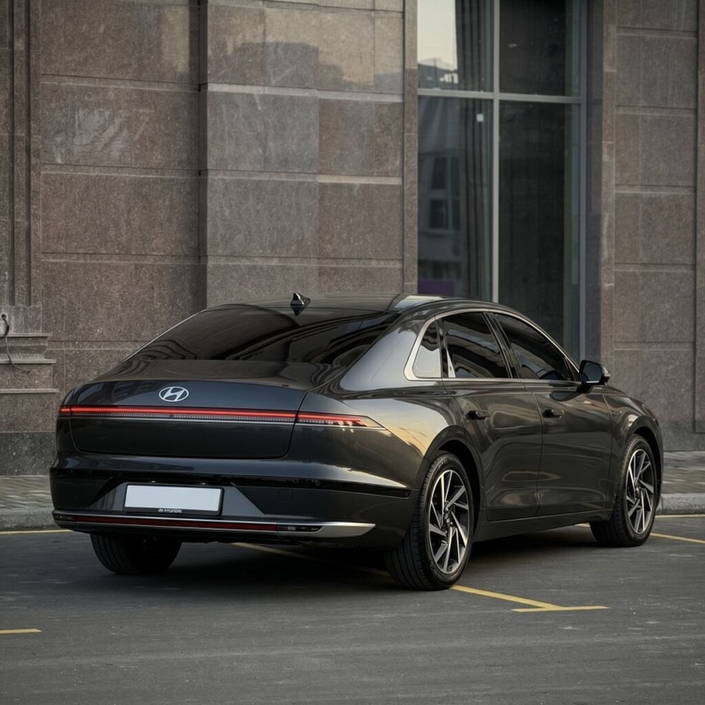 Hyundai Grandeur: 2023 г., 1.6 л, Автомат, Гибрид, Седан — фото 2