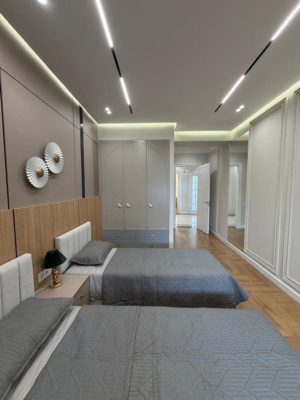 3 комнаты, 105 м², 10 мкр Элитка, 10 этаж, Дизайнерский ремонт: фото 8