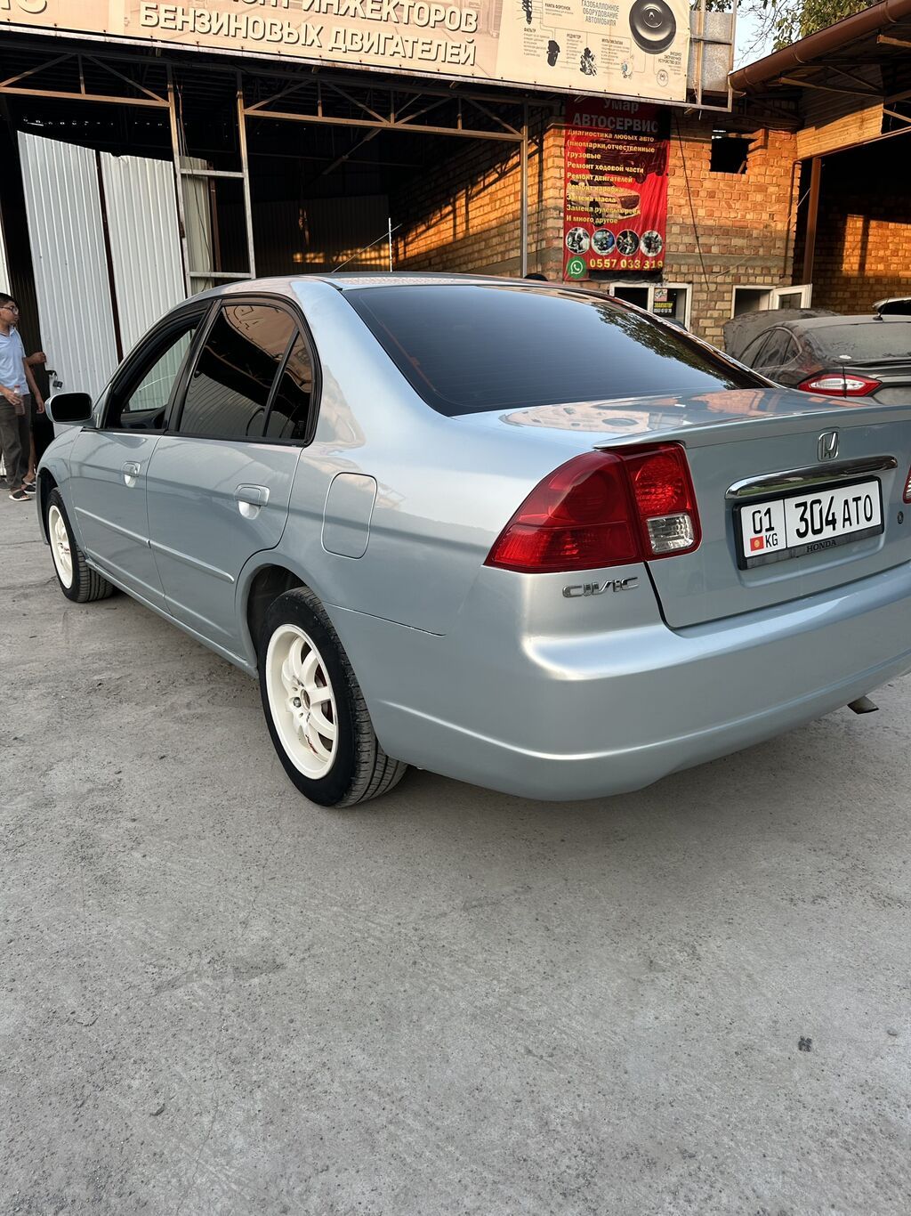 Honda Civic: 2002 г., 1.5 л, Робот, Гибрид, Седан: фото 6