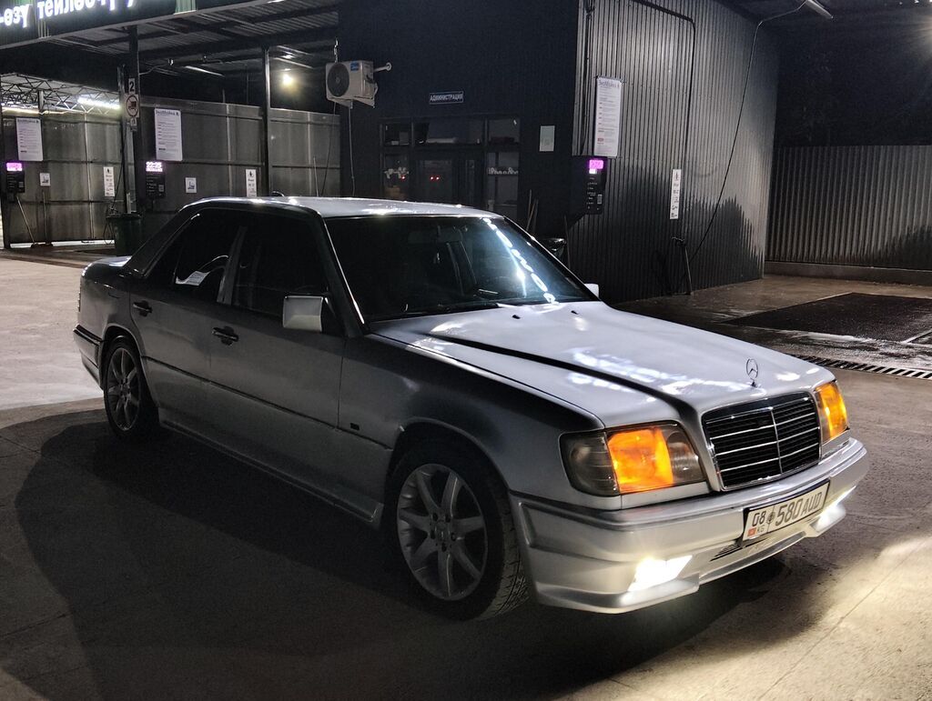 Mercedes-Benz W124: 1994 г., 2.2 л, Механика, Бензин, Седан: фото 5