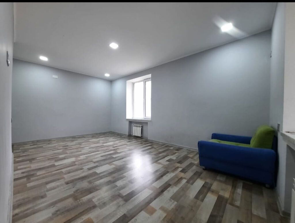Neftçilər m/st, 8-ci km ərazisi. 1 otaqlı təmirli mənzil BOŞ kirayə