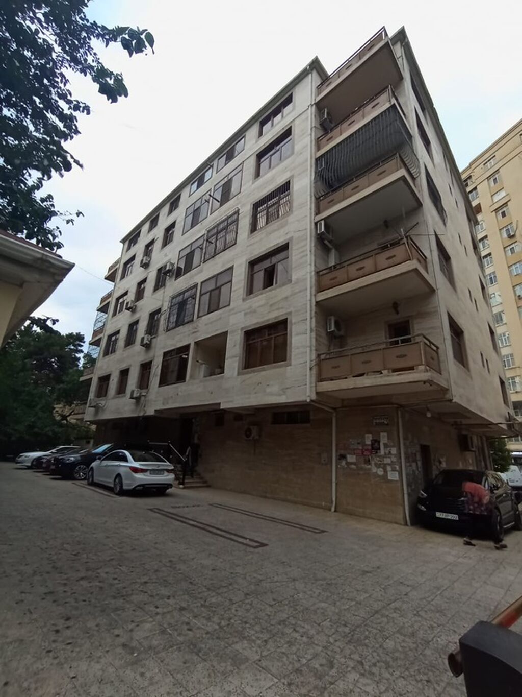 3 otaqlı, Yeni tikili, 110 kv. m