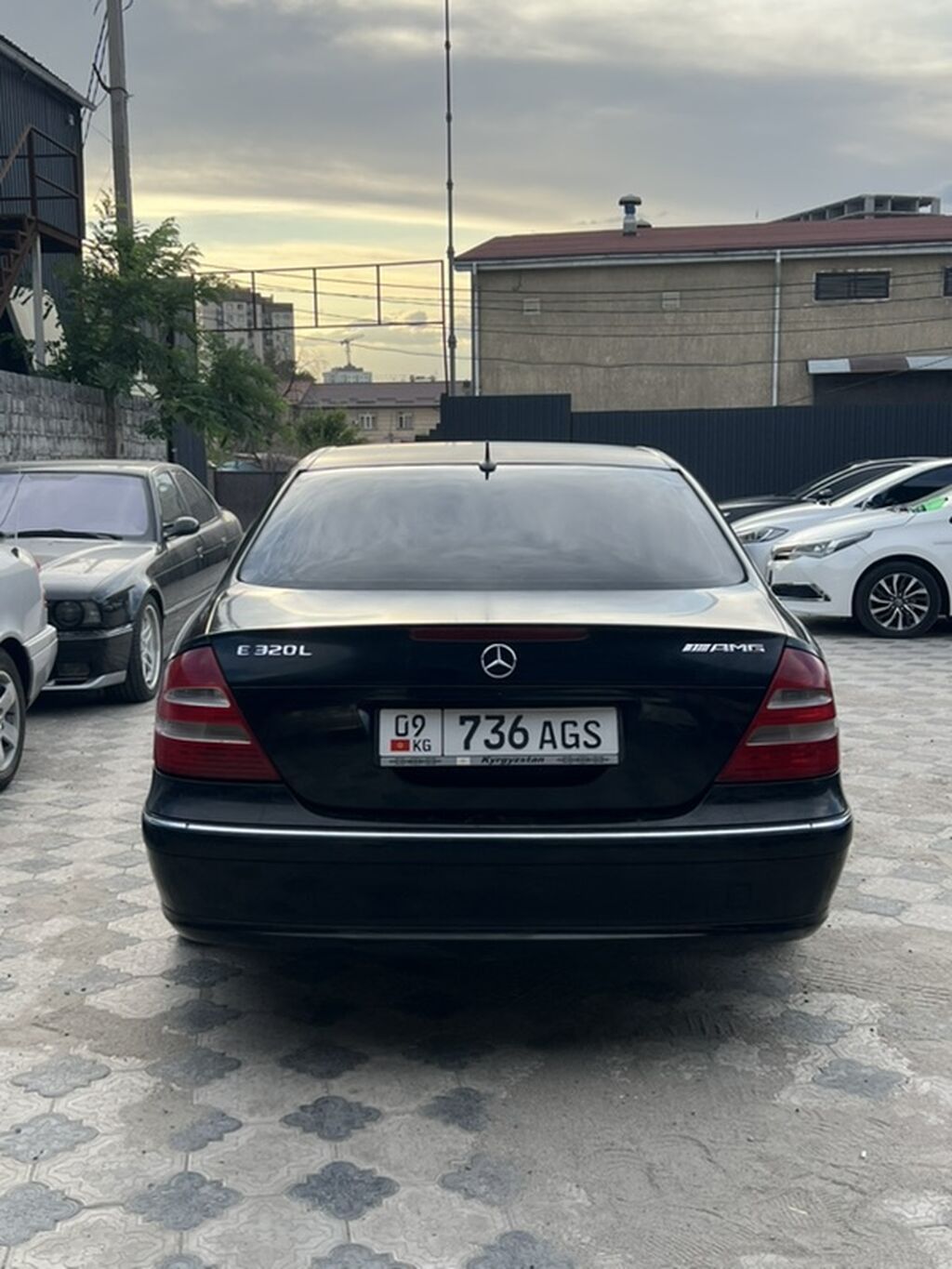 Mercedes-Benz E-Class: 2003 г., 3.2 л, Автомат, Бензин, Седан: фото 3