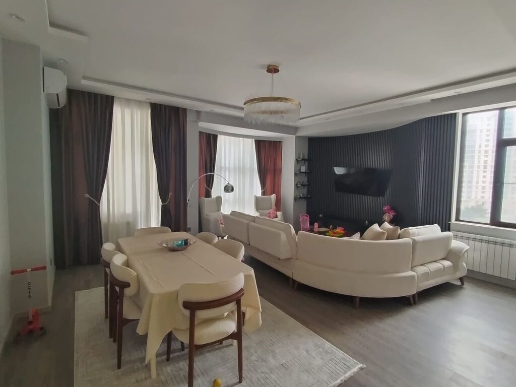 3 otaqlı, Yeni tikili, 153 kv. m