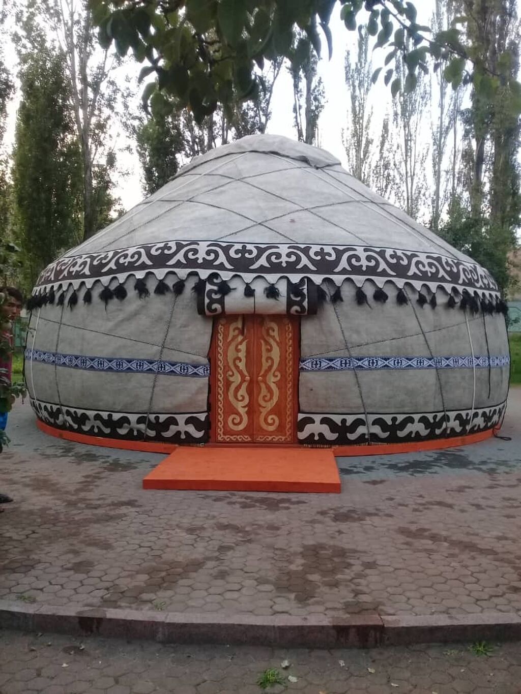 Боз-уй киргизское жилище. Юрта Бишкек. Кыргызская юрта. Боз уй.