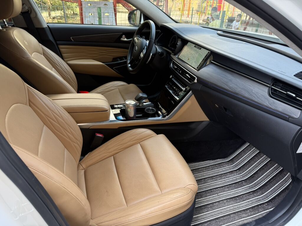 Kia Cadenza: 2021 г., 2.4 л, Автомат, Гибрид, Седан: фото 6
