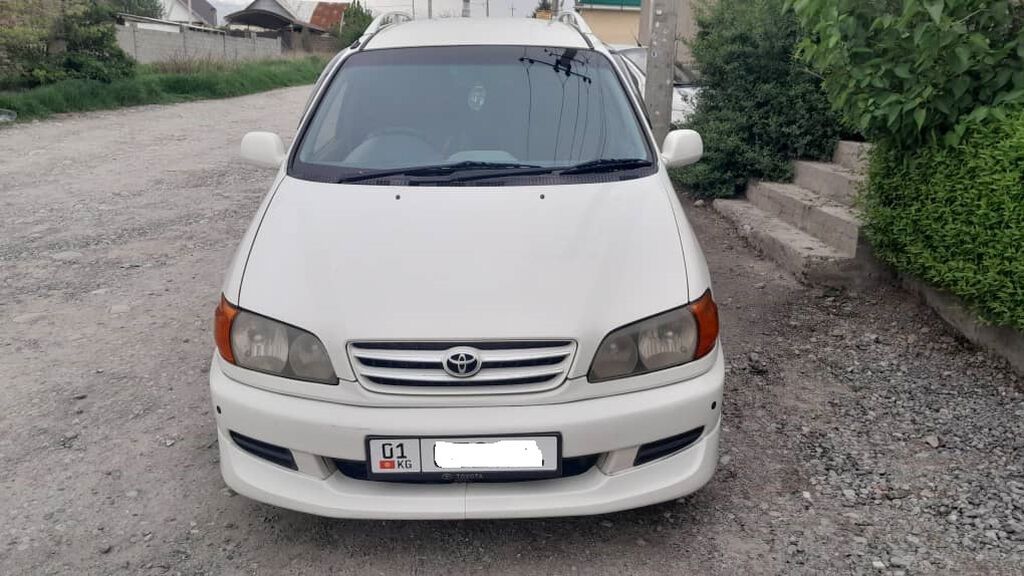 Toyota Ipsum: 1998 г., 2 л, Автомат, Бензин, Минивэн: фото 8