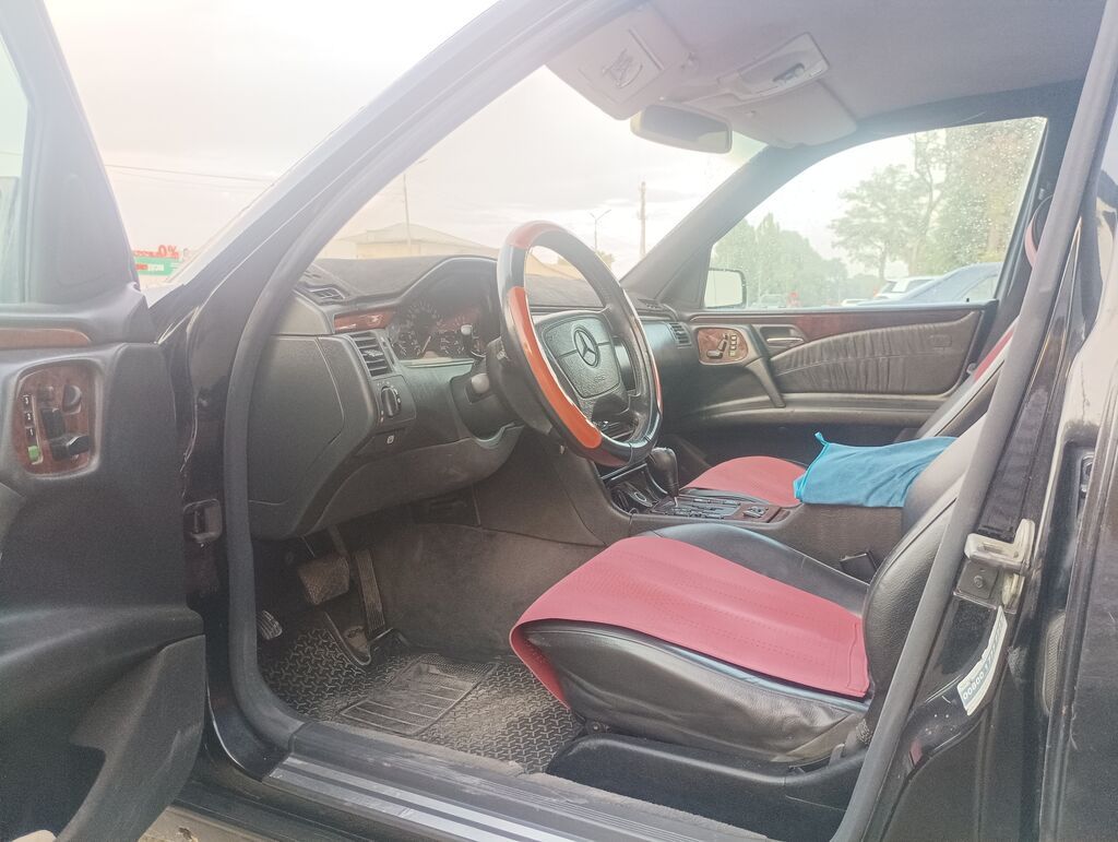 Mercedes-Benz E-Class: 1998 г., 2.4 л, Автомат, Седан: фото 5