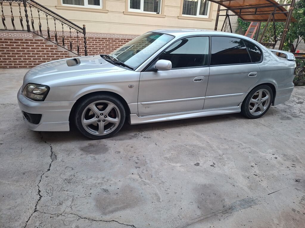 Subaru Legacy: 2001 г., 2 л, Бензин, Седан: фото 3