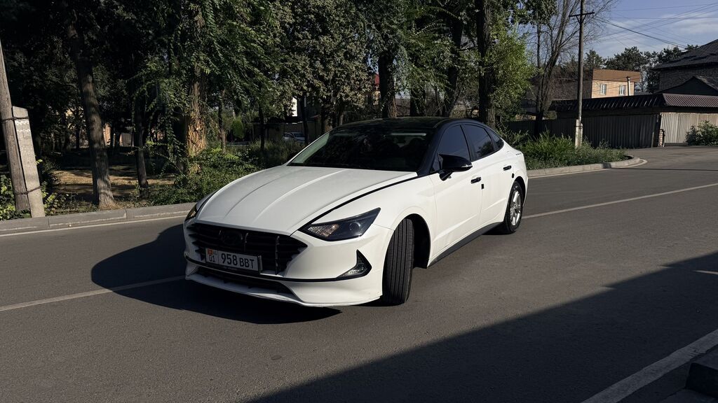 Hyundai Sonata: 2019 г., 2 л, Автомат, Бензин, Седан: фото 2