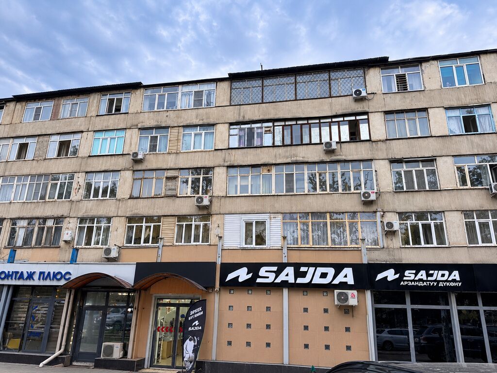 3 комнаты, 72 м², Восток-5 мкр Индивидуалка, 3 этаж, Косметический ремонт: фото 1