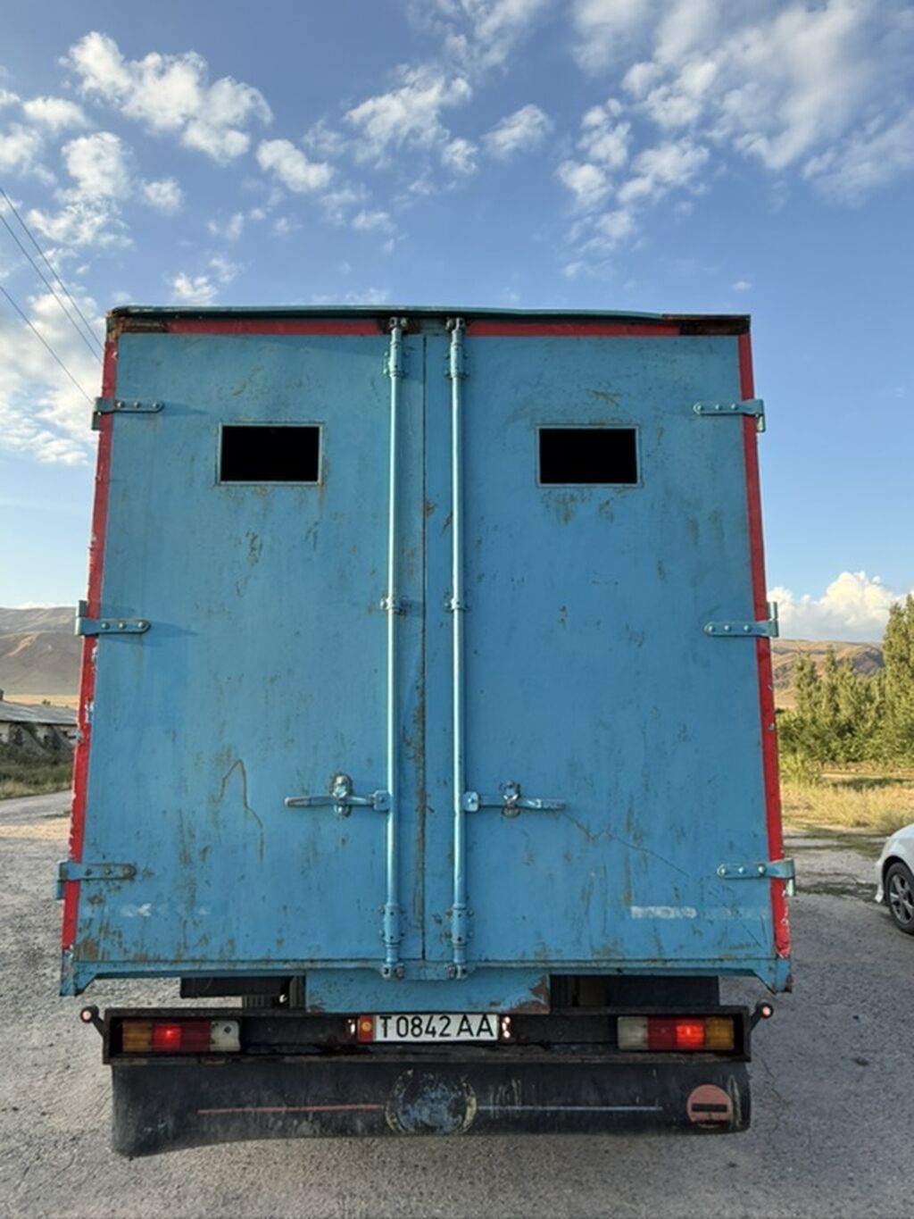 Грузовой автомобиль Mercedes-Benz 814, будка. Машина жакшы сырдакана: фото 6