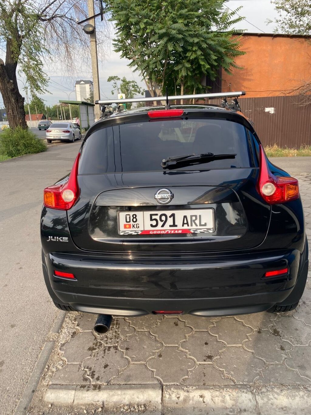 Nissan Juke: 2012 г., 1.6 л, Автомат, Бензин, Кроссовер: фото 5