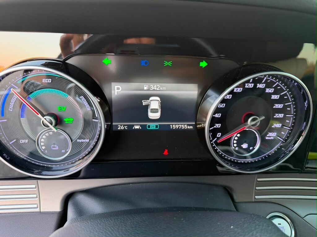 Hyundai Grandeur: 2022 г., 2.4 л, Гибрид, Седан: фото 6