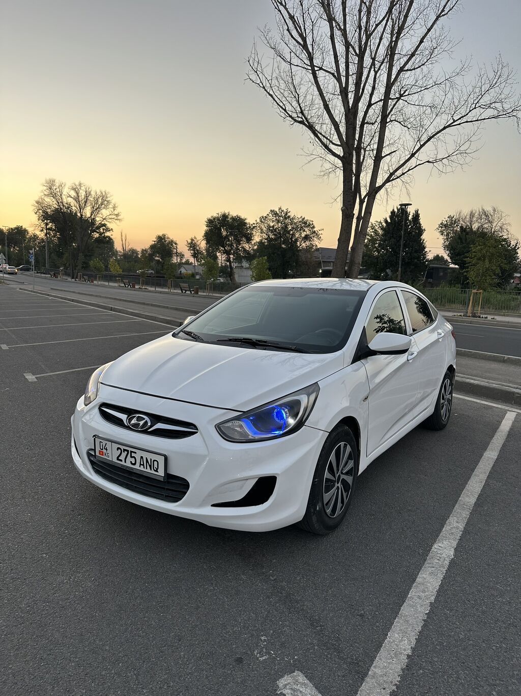 Hyundai Solaris: 2012 г., 1.6 л, Автомат, Бензин, Седан: фото 2