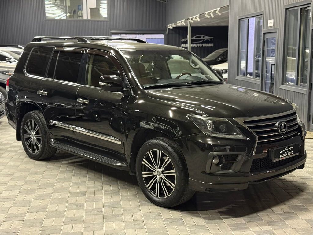 Lexus LX