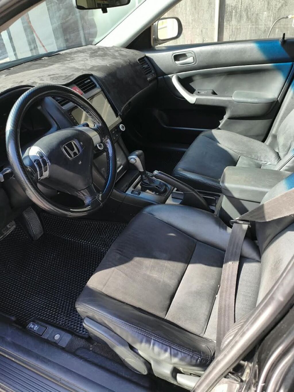 Honda Accord: 2003 г., 2 л, Автомат, Бензин, Седан: фото 7