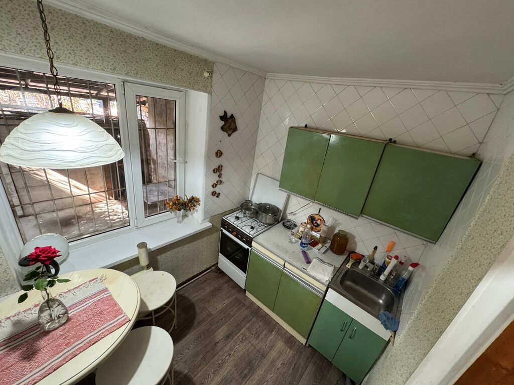 3-х комнатная квартира, в доме с участком 2 сотки. Потолки 3,5 метра: фото 6