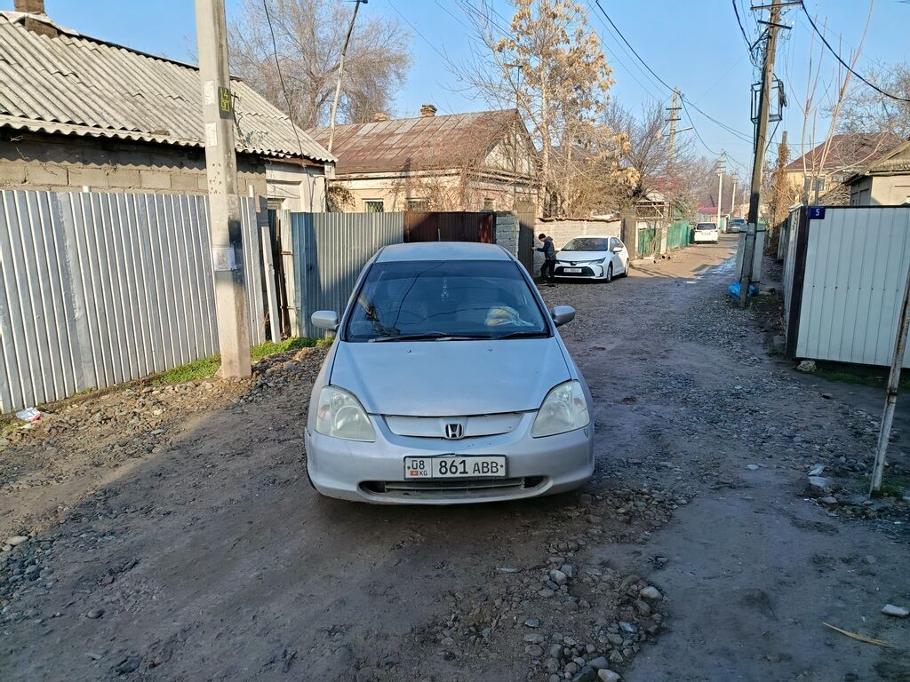 Honda Civic: 2002 г., 1.4 л, Бензин, Хэтчбэк: фото 1