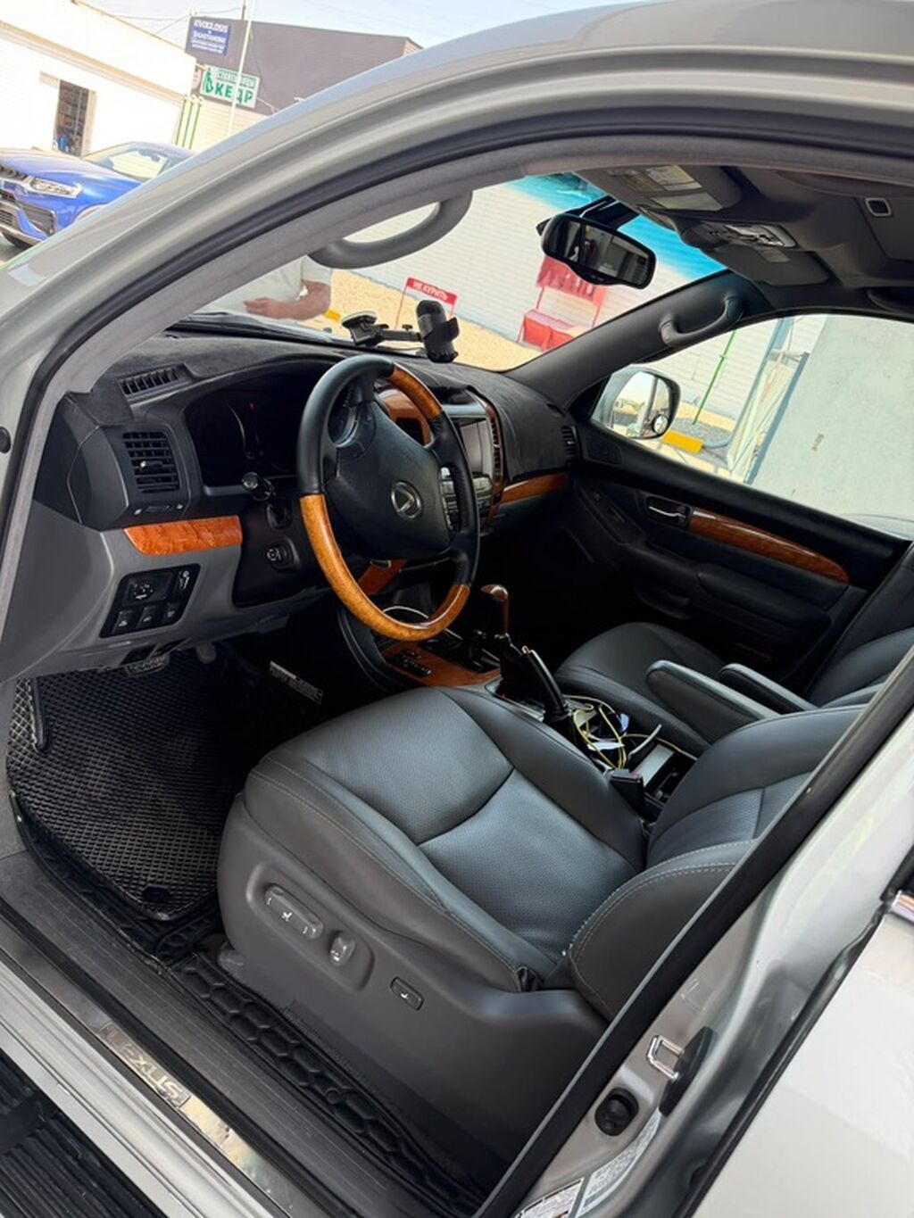 Lexus GX: 2004 г., 4.7 л, Автомат, Газ, Внедорожник: фото 7