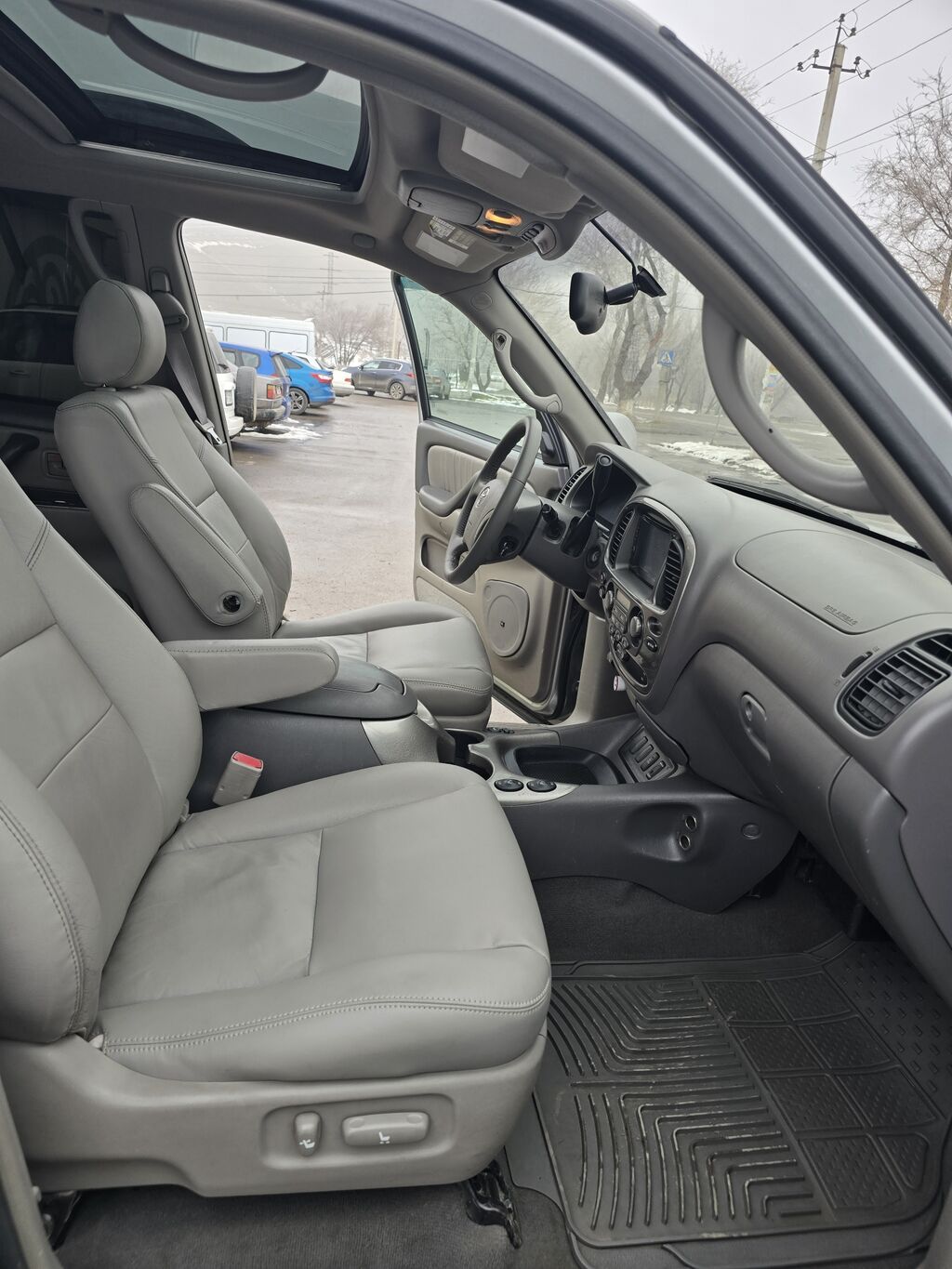 Toyota Sequoia: 2006 г., 4.7 л, Автомат, Бензин, Внедорожник: фото 8