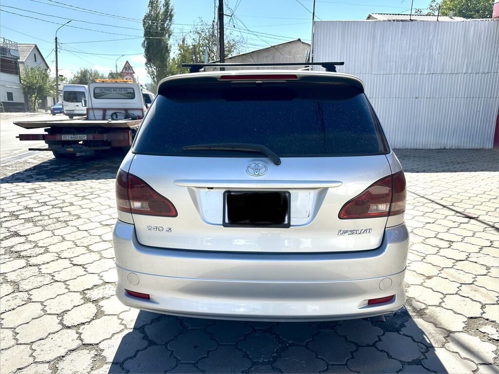 Toyota Ipsum: 2002 г., 2.4 л, Автомат, Газ, Минивэн: фото 4