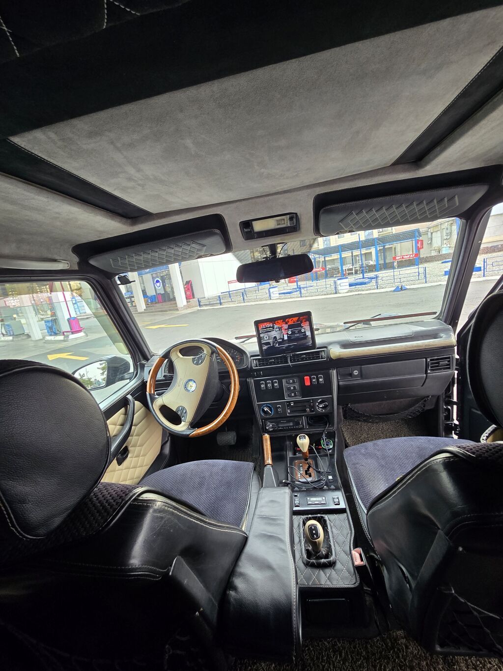 Mercedes-Benz G-Class: 1999 г., 5 л, Автомат, Газ, Внедорожник: фото 1