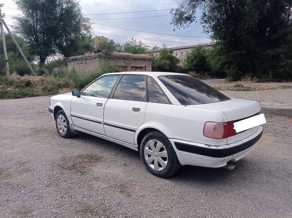 Audi 80: 1992 г., 2 л, Механика: фото 3