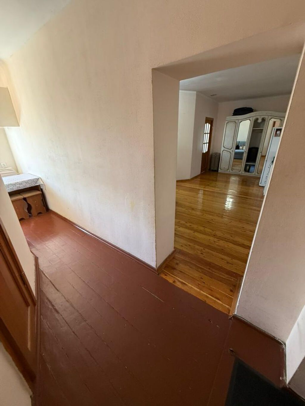 3 комнаты, 61 м², Индивидуалка, 5 этаж, Старый ремонт — фото 8