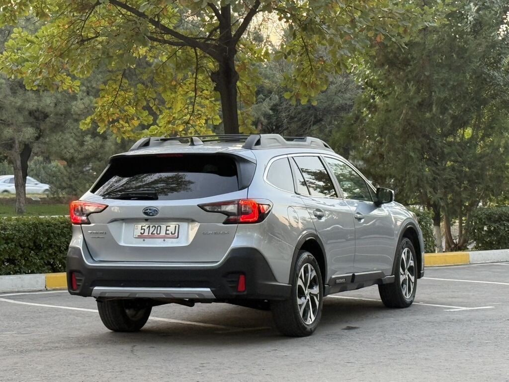 Subaru Outback: 2021 г., 2.5 л, Вариатор, Бензин, Универсал: фото 4