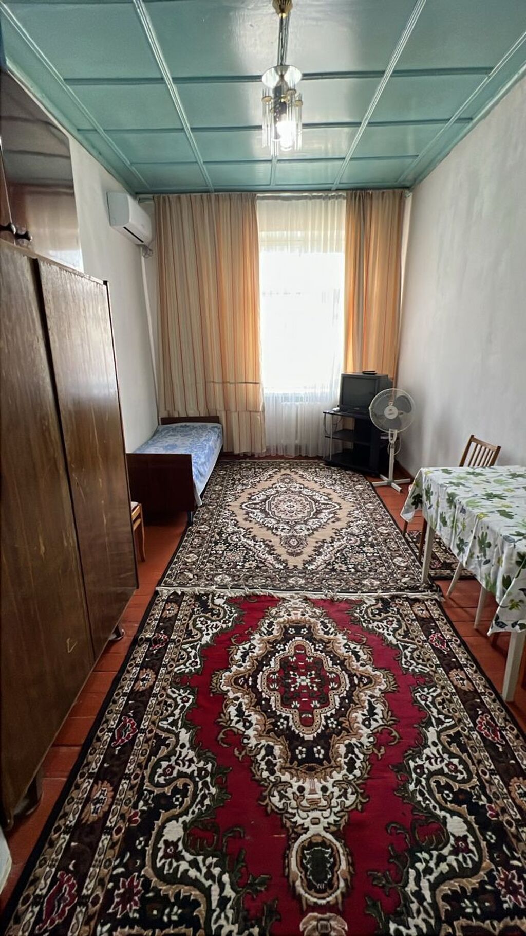 Манаса / Горького, 20 кв.м, напротив Asia Азия Молл. 3 этаж, комната: фото 2